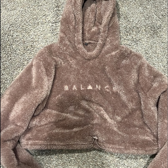 Balance Athletica Sweaters - Balance Athletica cropped hoodie